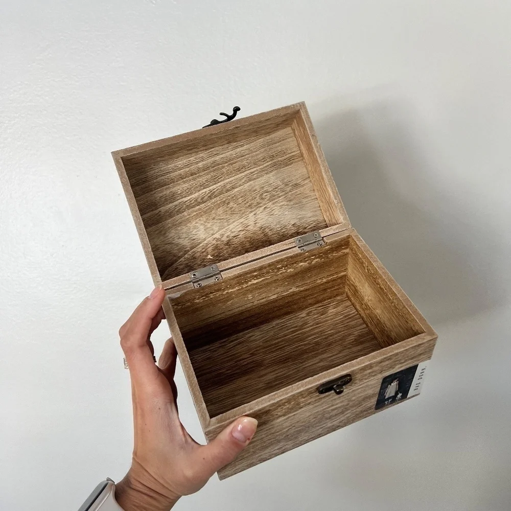 New Rae Dunn Happiness is Homemade Recipe Box